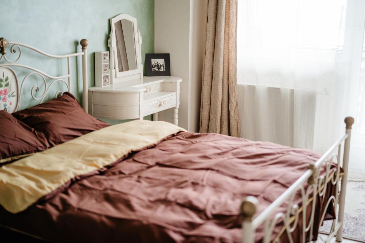 Bright And Cozy Design Apt With Office Apartment Клуж-Напока Екстериор снимка