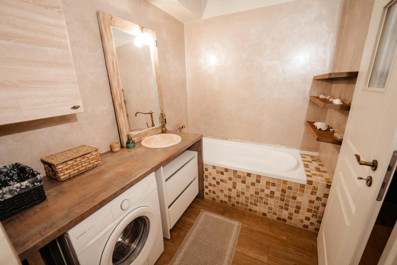 Bright And Cozy Design Apt With Office Apartment Клуж-Напока Екстериор снимка